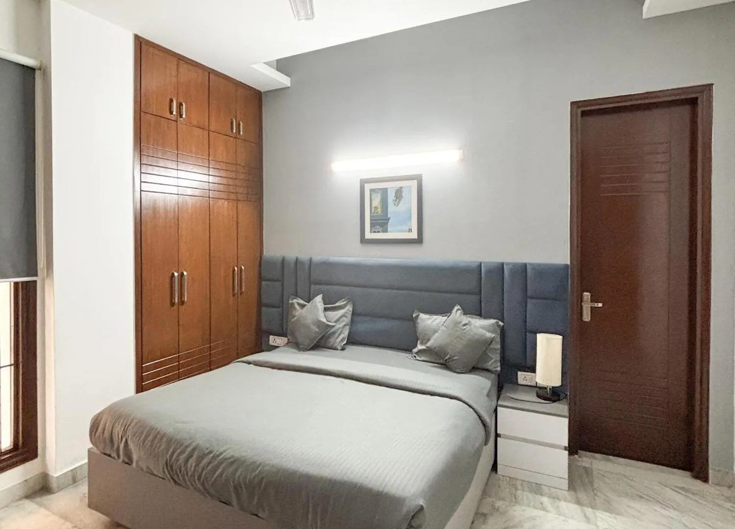 Housr 2 Bhk Apartment Sector 39 Gurgaon 0*,