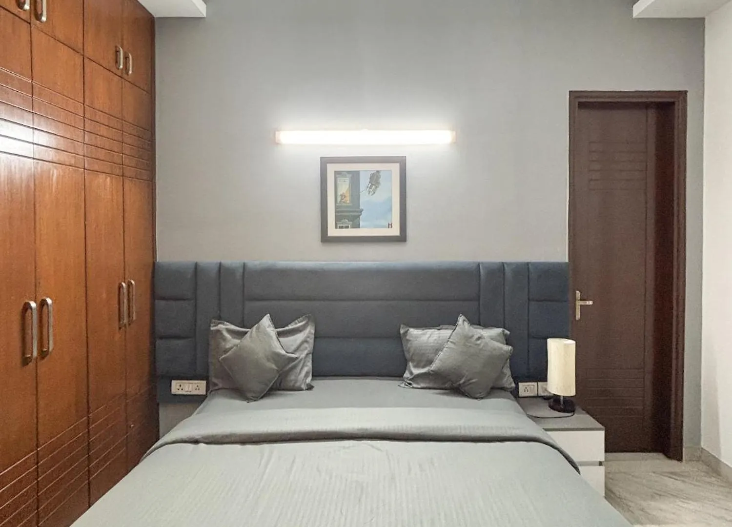 Hotel Housr 2 Bhk Apartment Sector 39 Gurgaon India
