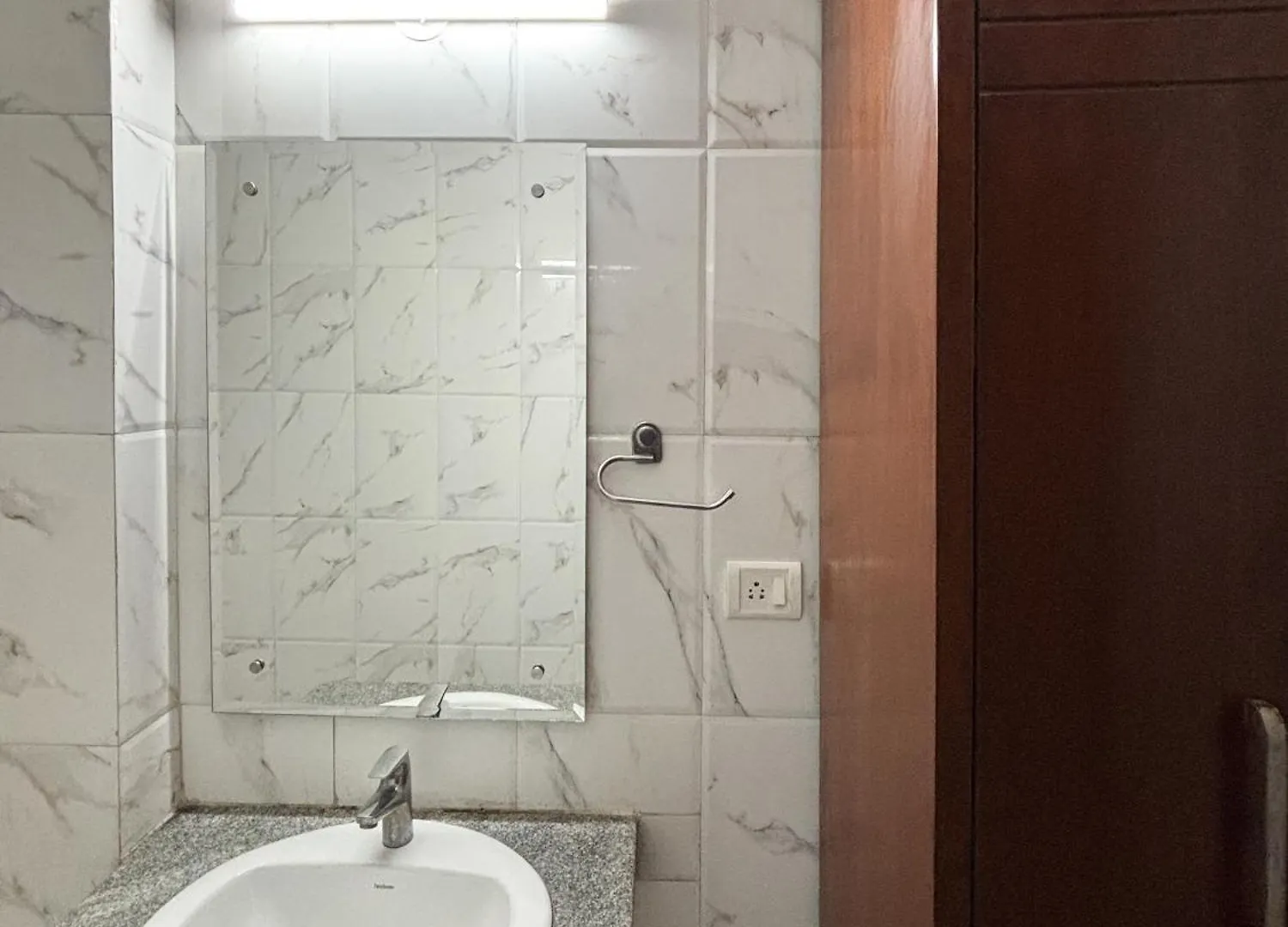 Housr 2 Bhk Apartment Sector 39 Gurgaon 0*,