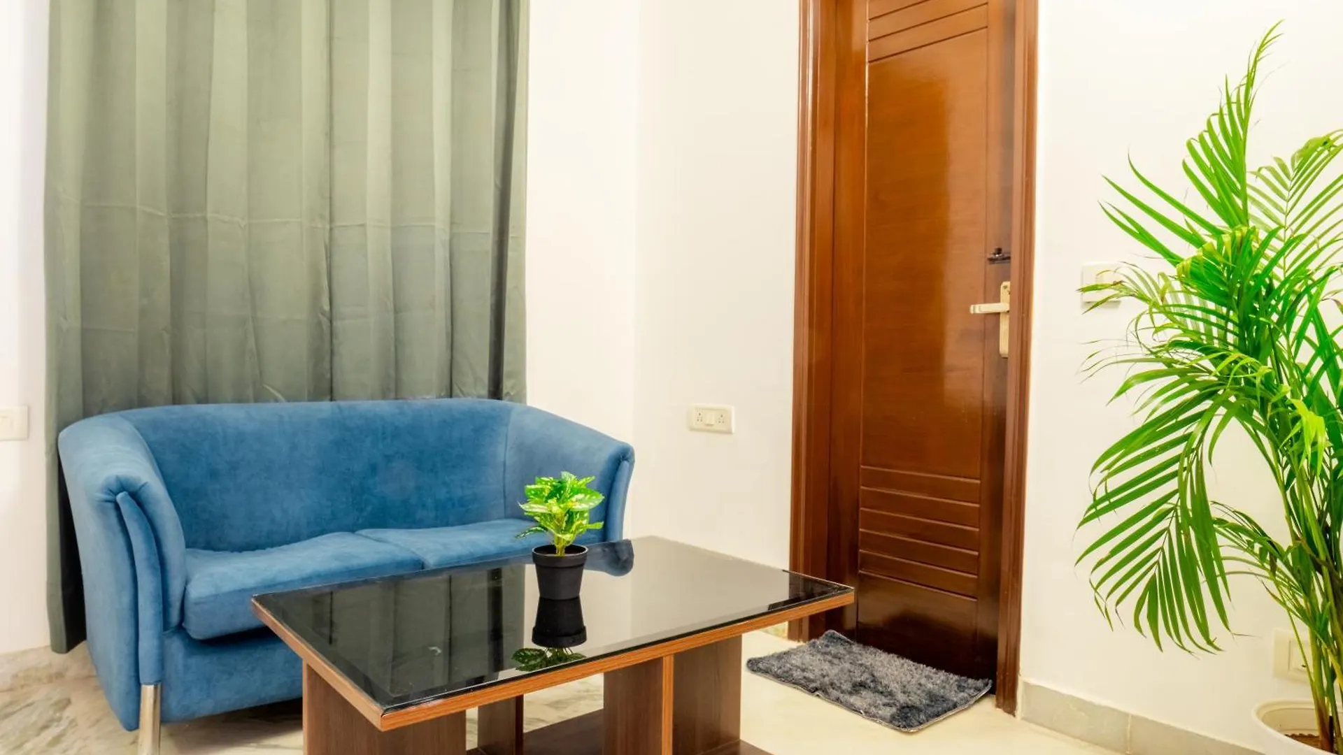 Hotel Housr 2 Bhk Apartment Sector 39 Gurgaon